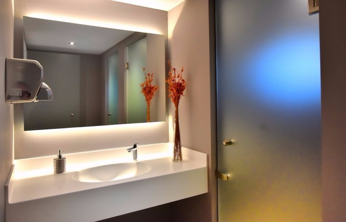 Hotel Koralli public bathroom